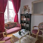 Room In Apartment - Beautiful And Large Room In The City Centre
