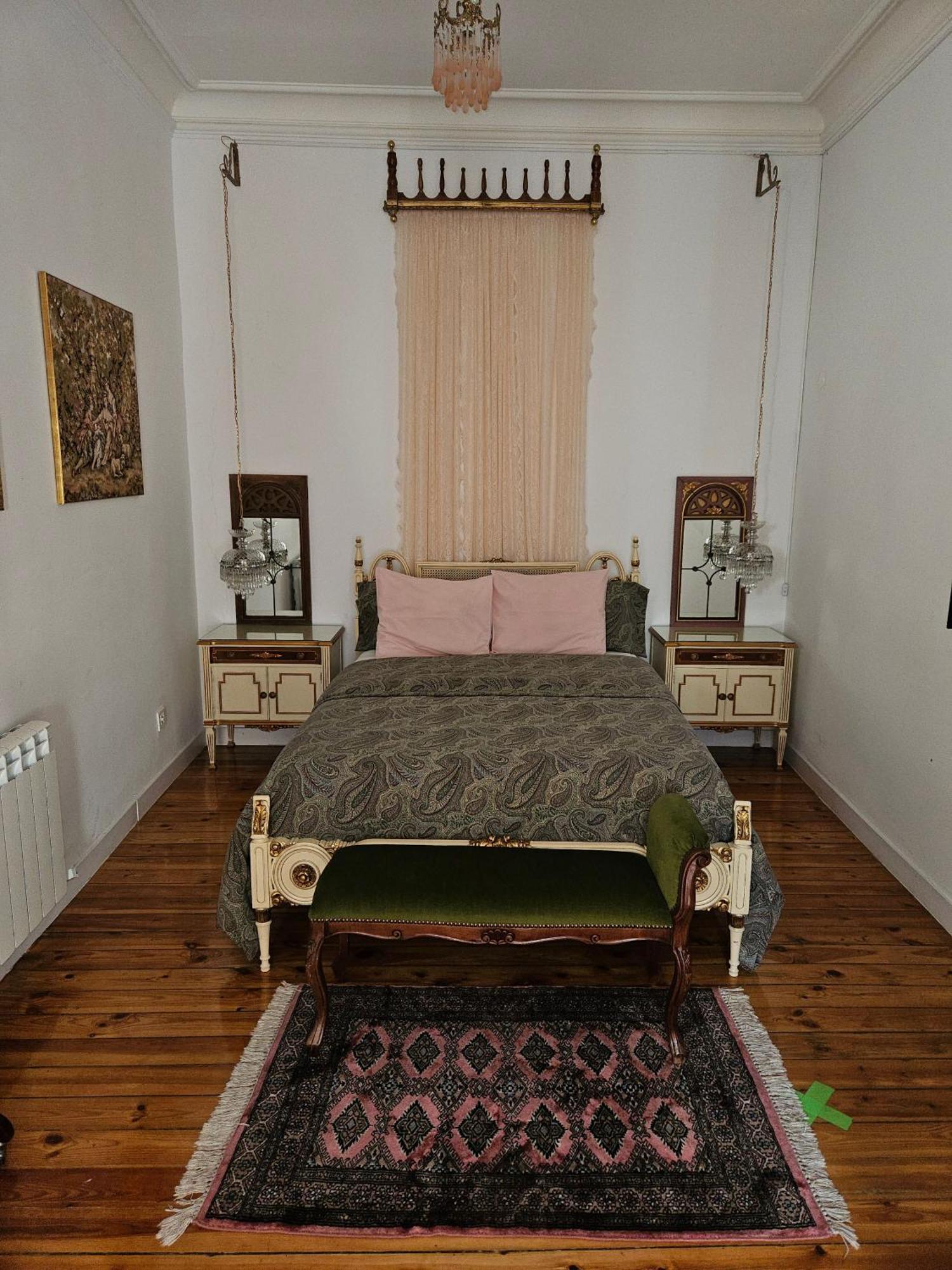 In - Beautiful And Large In The Centre Guest house *
